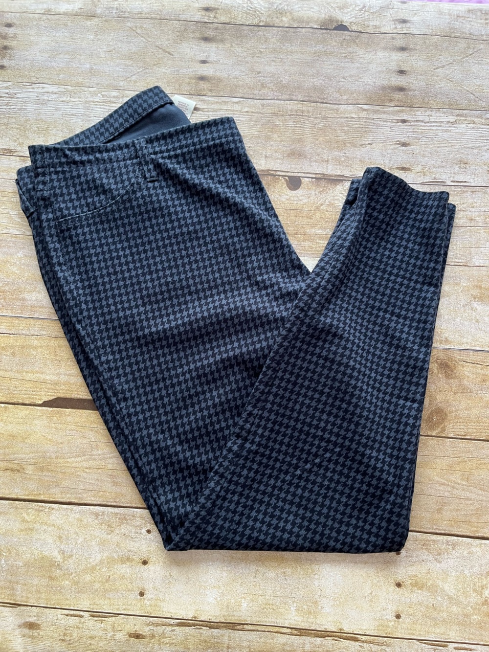 Faded Glory Women's Black Houndstooth Skinny Pants Pull On EUC Size XL 16-18